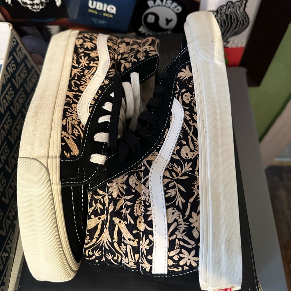 Vans x Barney’s NY Sk8 Hi